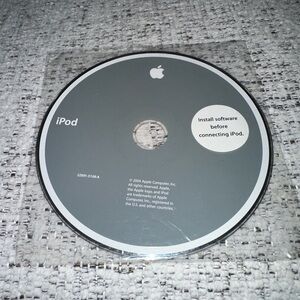 Apple iPod Setup CD - Silver 2004 2Z691-5108-A